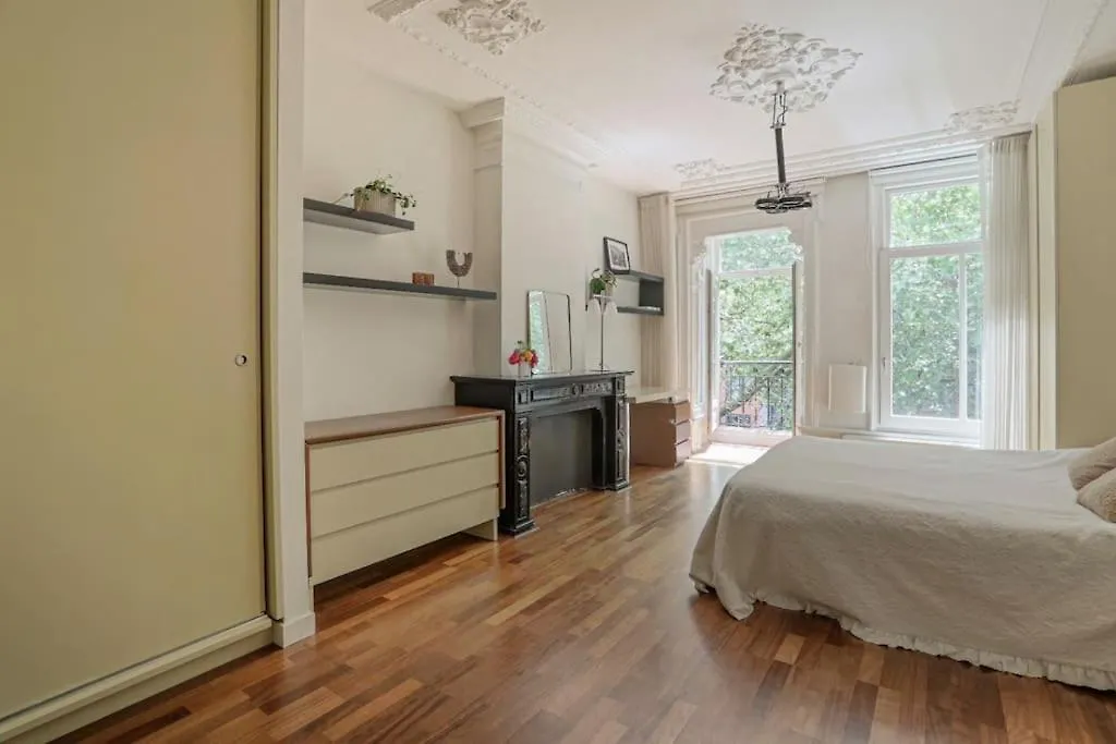 The Elegant Amsterdam Apartment